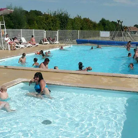 Campingplatz Mobil-home 4 Pers Avec Terrasse A - Api-1-52-574 Chaille-Les-Marais