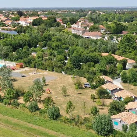 Mobil-home 4 Pers Avec Terrasse A - Api-1-52-574 Chaille-Les-Marais