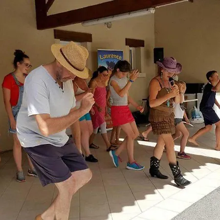 Mobil-home 4 Pers Avec Terrasse A - Api-1-52-574 Campingplatz Chaille-Les-Marais