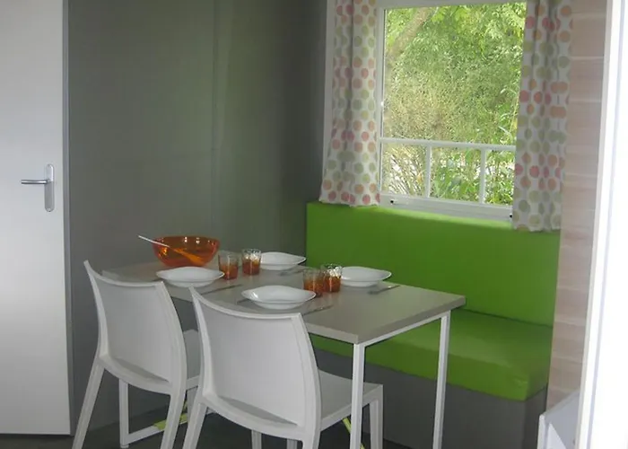 Mobil-home 4 Pers Avec Terrasse A - Api-1-52-574 Kamp alanı Chaille-Les-Marais