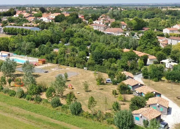 Mobil-home 4 Pers Avec Terrasse à Chaillé-les-marais - Api-1-52-574 Chaille-Les-Marais